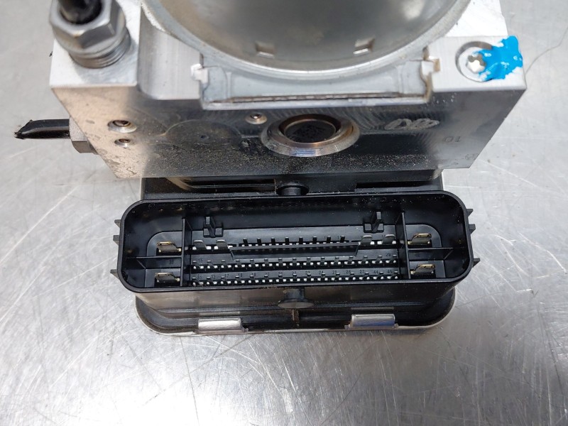 Recambio de abs para volkswagen t-roc r-line referencia OEM IAM 5Q0614517GABEF 5Q0614517GA 