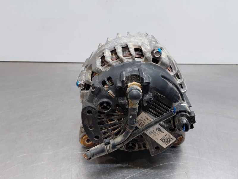 Recambio de alternador para volkswagen t-roc r-line referencia OEM IAM 05E903026Q  