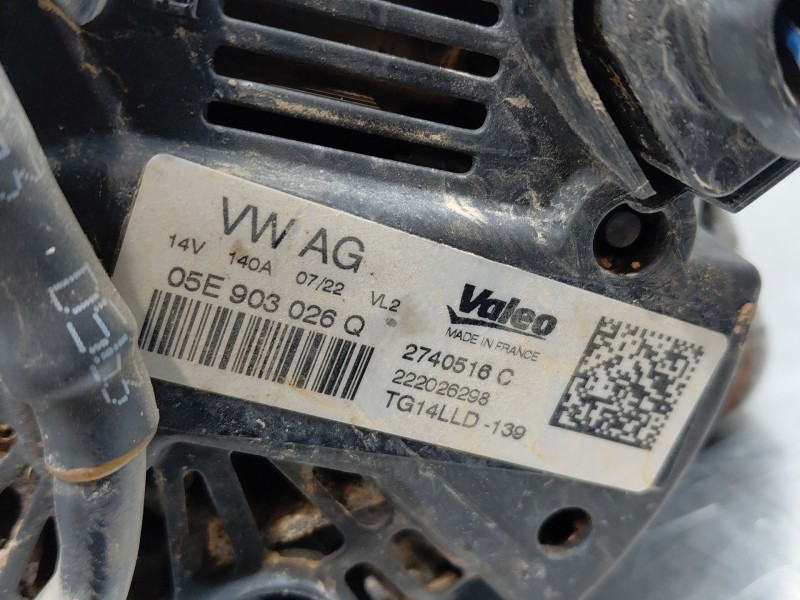 Recambio de alternador para volkswagen t-roc r-line referencia OEM IAM 05E903026Q  