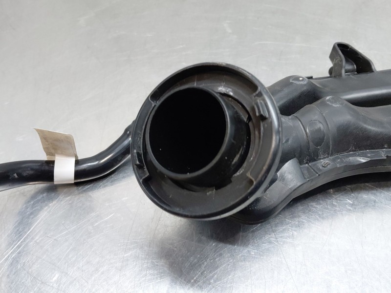 Recambio de tubo para volkswagen t-roc r-line referencia OEM IAM 05E145673K  