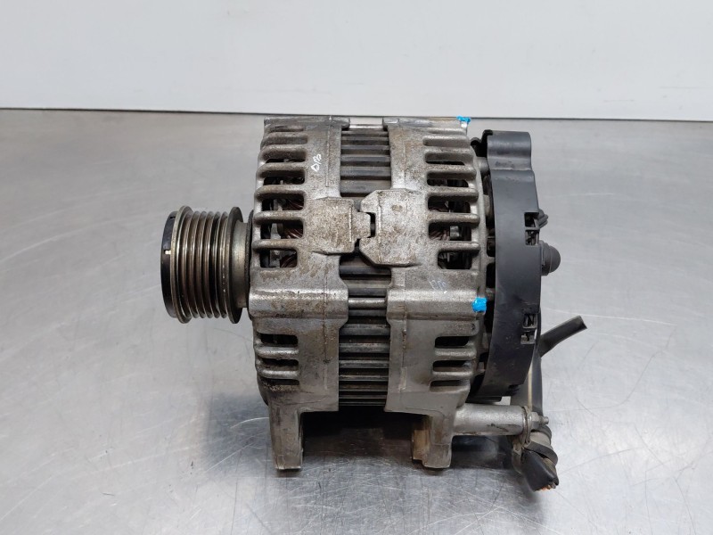 Recambio de alternador para volkswagen passat b6 (3c2) 2.0 tdi 16v referencia OEM IAM 03G903023  