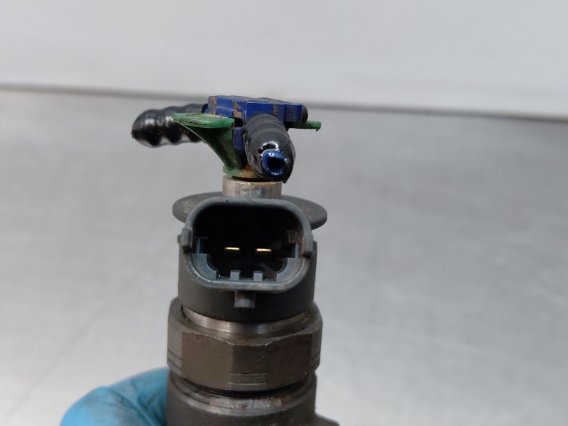 Recambio de inyector para peugeot 308 acces referencia OEM IAM 0445110566  