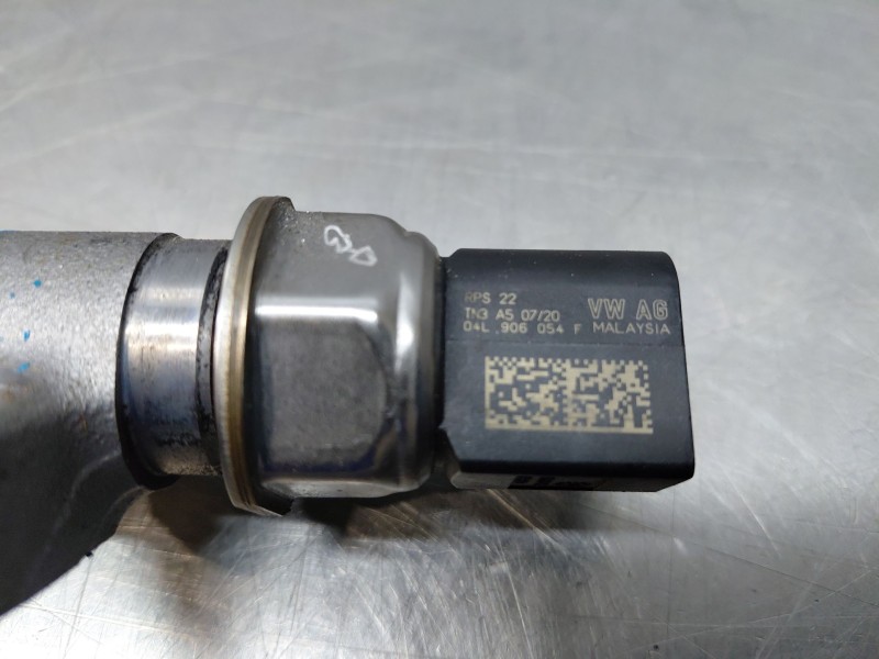 Recambio de rampa inyectora para seat ateca style go referencia OEM IAM 04L130089F 04L130764B 