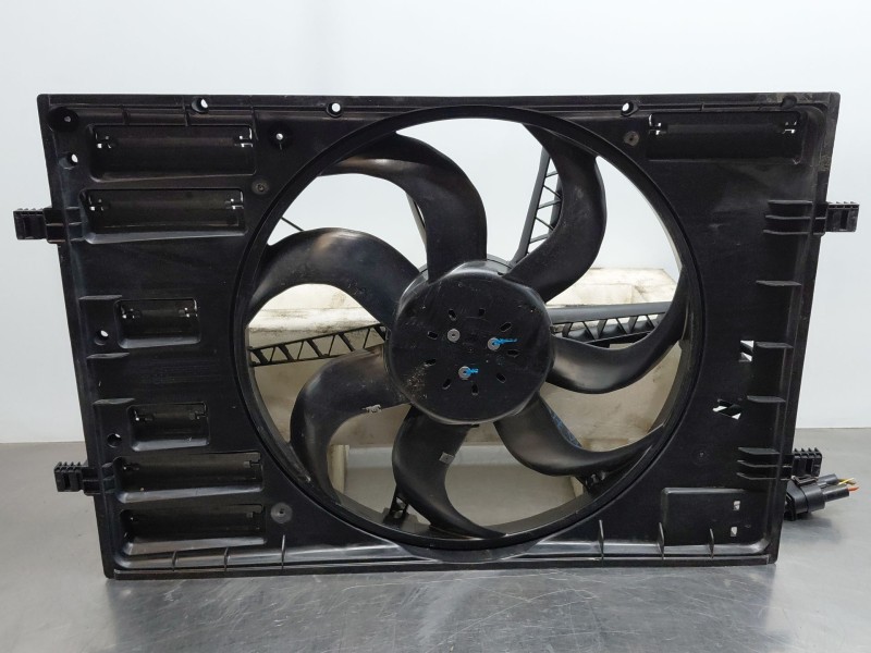Recambio de electroventilador para volkswagen tiguan (ax1) comfortline referencia OEM IAM 5Q0121203DE  