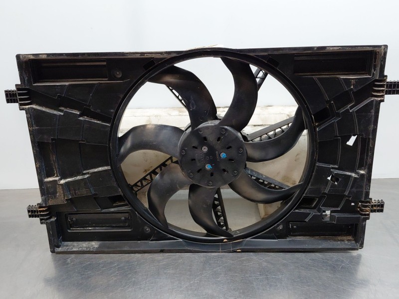 Recambio de electroventilador para volkswagen t-roc r-line referencia OEM IAM 5Q0121203DQ  