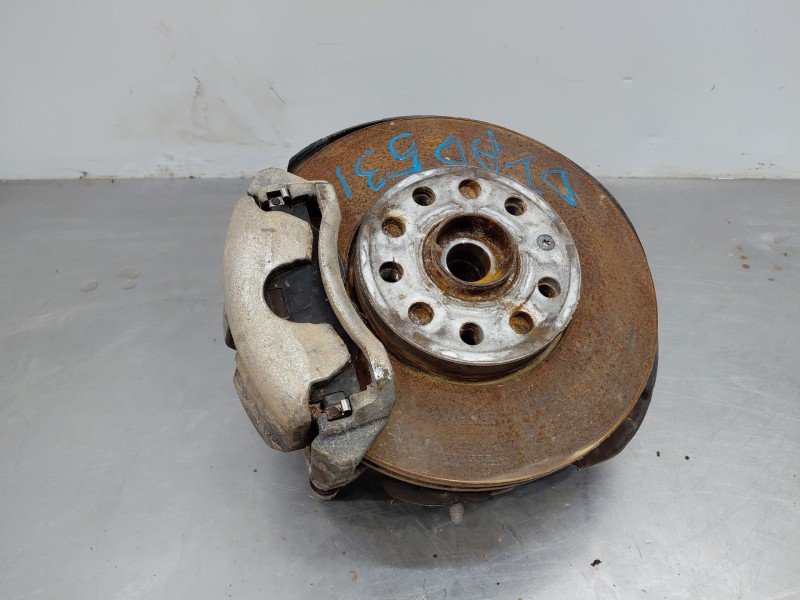 Recambio de mangueta delantera izquierda para volkswagen golf vii lim. (bq1) bluemotion referencia OEM IAM 5Q0407255R  