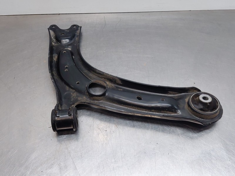 Recambio de brazo suspension inferior delantero izquierdo para volkswagen tiguan (ax1) comfortline referencia OEM IAM 3Q0407151P