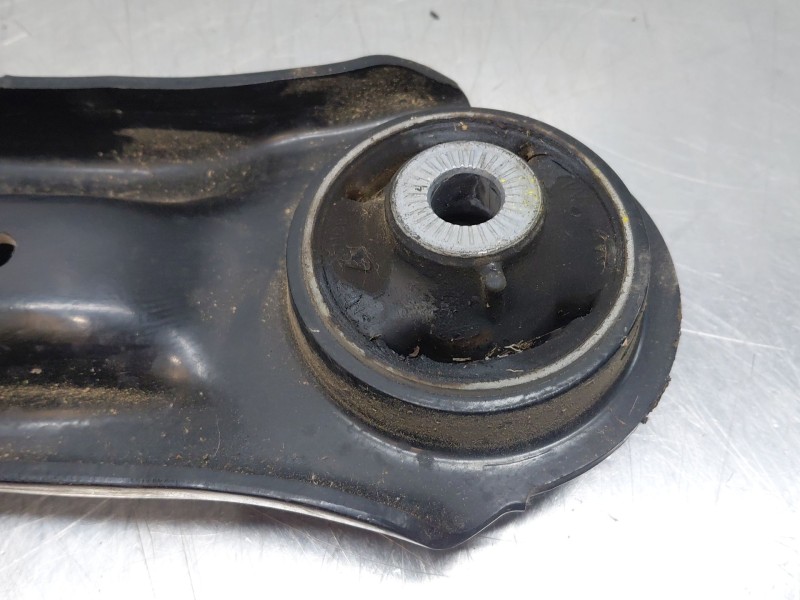 Recambio de brazo suspension inferior delantero izquierdo para volkswagen tiguan (ax1) comfortline referencia OEM IAM 3Q0407151P