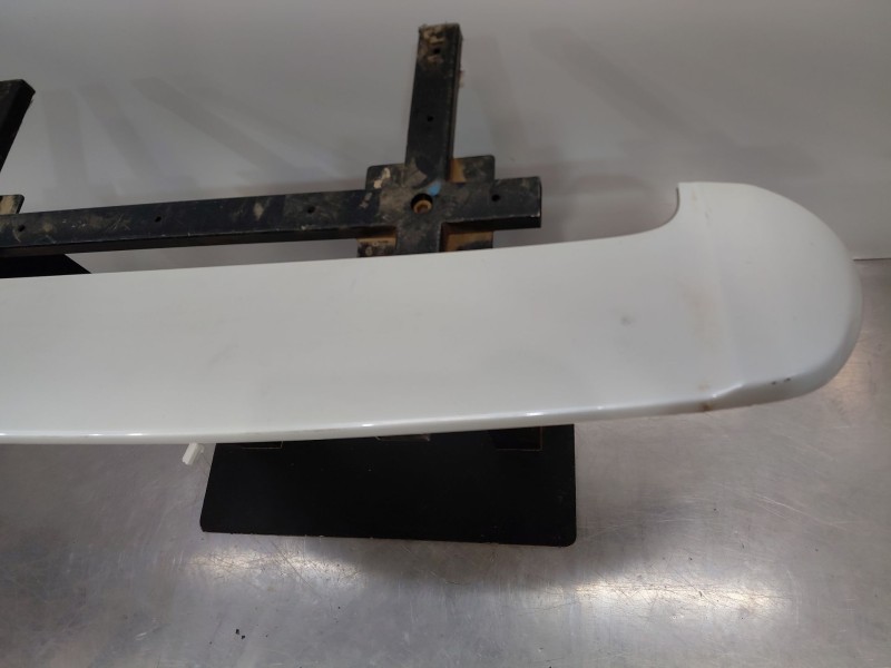 Recambio de aleron trasero para toyota rav 4 advance referencia OEM IAM 7608542903A1  