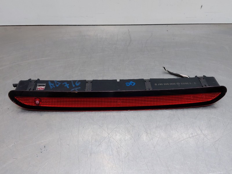 Recambio de luz central de freno para volkswagen tiguan (ax1) comfortline referencia OEM IAM 5G0945087B  