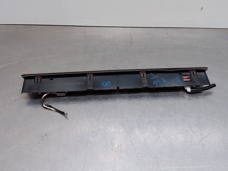 Recambio de luz central de freno para volkswagen tiguan (ax1) comfortline referencia OEM IAM 5G0945087B  