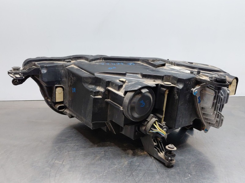Recambio de faro derecho para volkswagen t-roc r-line referencia OEM IAM 2GA941006F  