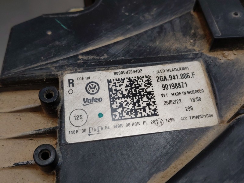 Recambio de faro derecho para volkswagen t-roc r-line referencia OEM IAM 2GA941006F  