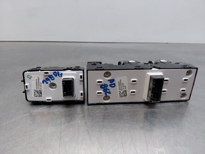 Recambio de mando elevalunas delantero izquierdo para hyundai i30 (pd) style referencia OEM IAM 1K4959857CREH  