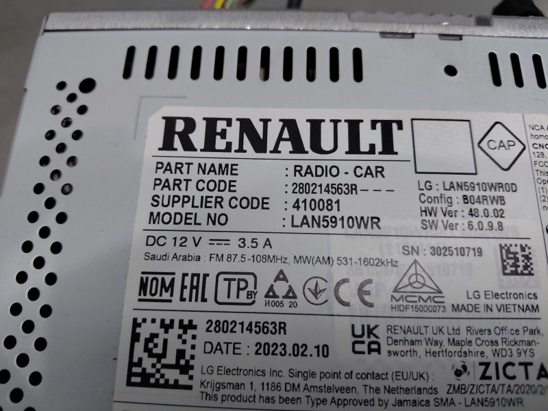 Recambio de pantalla multifuncion para dacia sandero iii driving referencia OEM IAM 280214563R  
