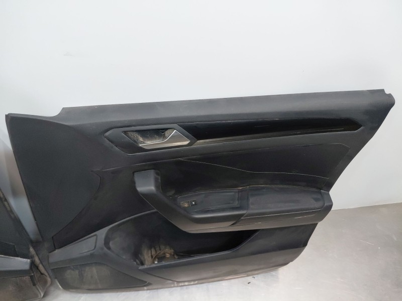Recambio de juego asientos completo para volkswagen t-roc r-line referencia OEM IAM 2GA881775B 2GA881805EC 2GA881375B