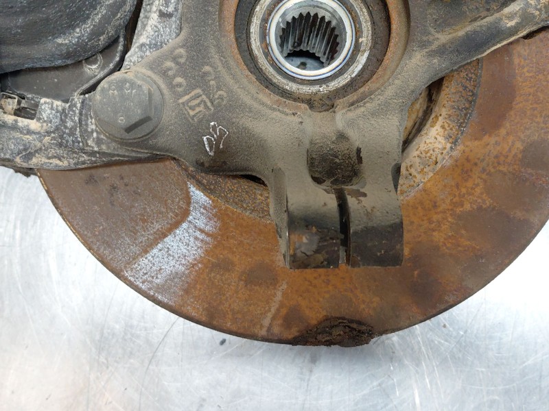 Recambio de mangueta delantera derecha para dacia sandero iii driving referencia OEM IAM 400145345R  