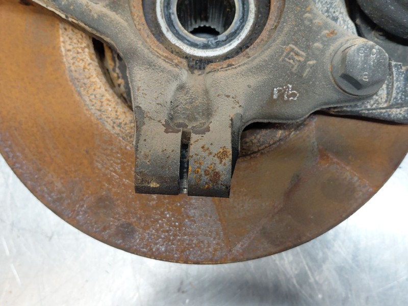 Recambio de mangueta delantera izquierda para dacia sandero iii driving referencia OEM IAM 400110096R  