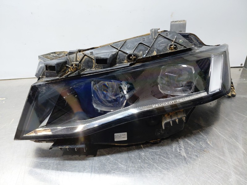 Recambio de faro izquierdo para peugeot 508 active referencia OEM IAM   