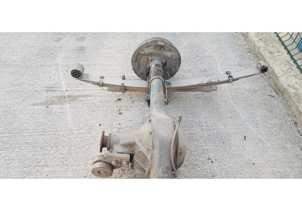 Recambio de puente trasero para hyundai h 1 h 1 furg.caja cerr.c. puerta referencia OEM IAM 521004A805 530004A864 