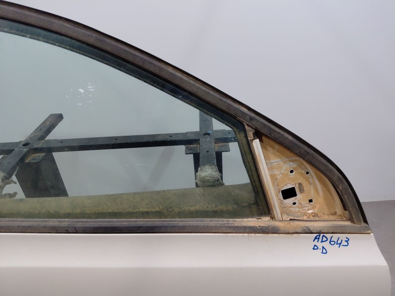 Recambio de puerta delantera derecha para peugeot 308 acces referencia OEM IAM 1610102180  