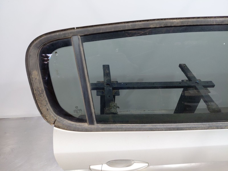 Recambio de puerta trasera derecha para peugeot 308 acces referencia OEM IAM 9802165580  