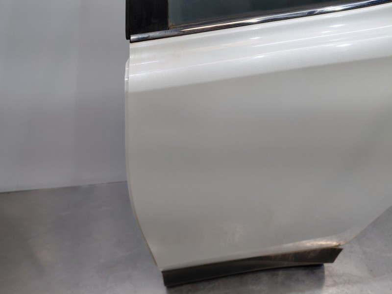 Recambio de puerta trasera izquierda para toyota rav 4 advance referencia OEM IAM 670040R110  