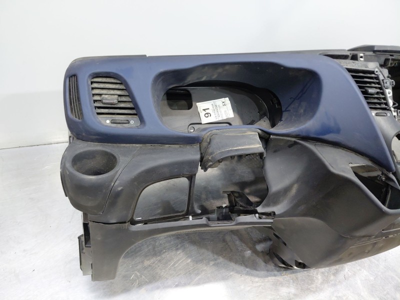Recambio de salpicadero para iveco daily 35s16 35-160 referencia OEM IAM   