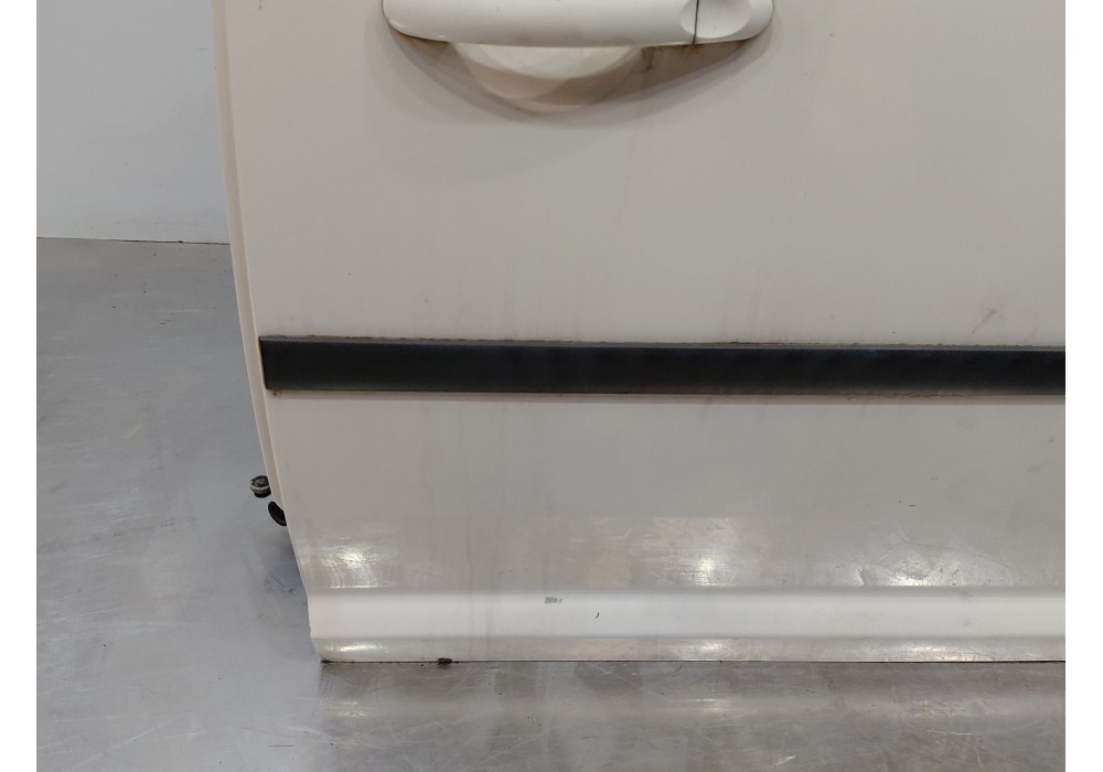 Recambio de puerta lateral corredera izquierda para volkswagen caddy ka/kb (2c) monospace referencia OEM IAM   