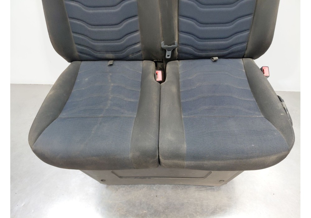 Recambio de asiento delantero derecho para iveco daily 35s16 35-160 referencia OEM IAM 5803394949  