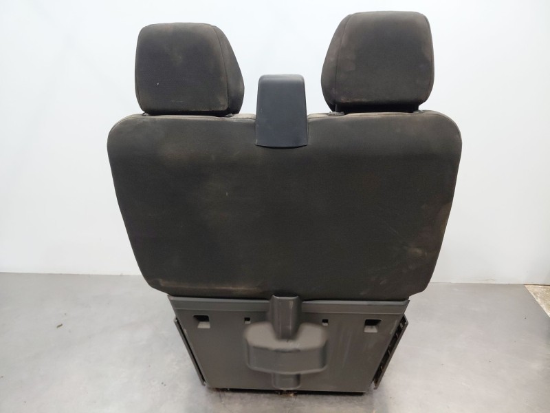 Recambio de asiento delantero derecho para iveco daily 35s16 35-160 referencia OEM IAM 5803394949  