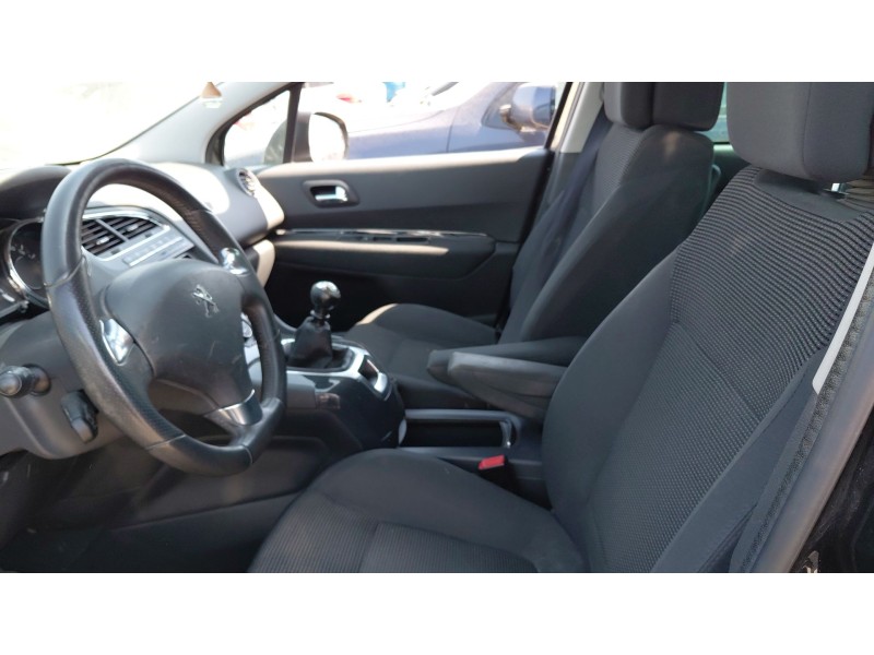 peugeot 5008 (0u_, 0e_) del año 2014