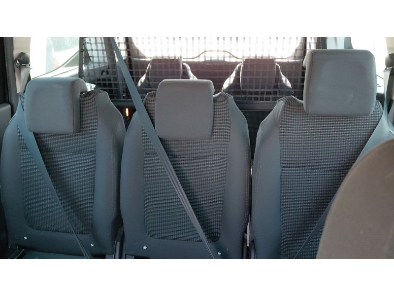peugeot 5008 (0u_, 0e_) del año 2014