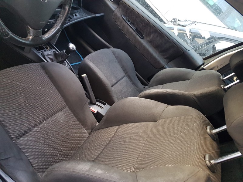 peugeot 207 del año 2007