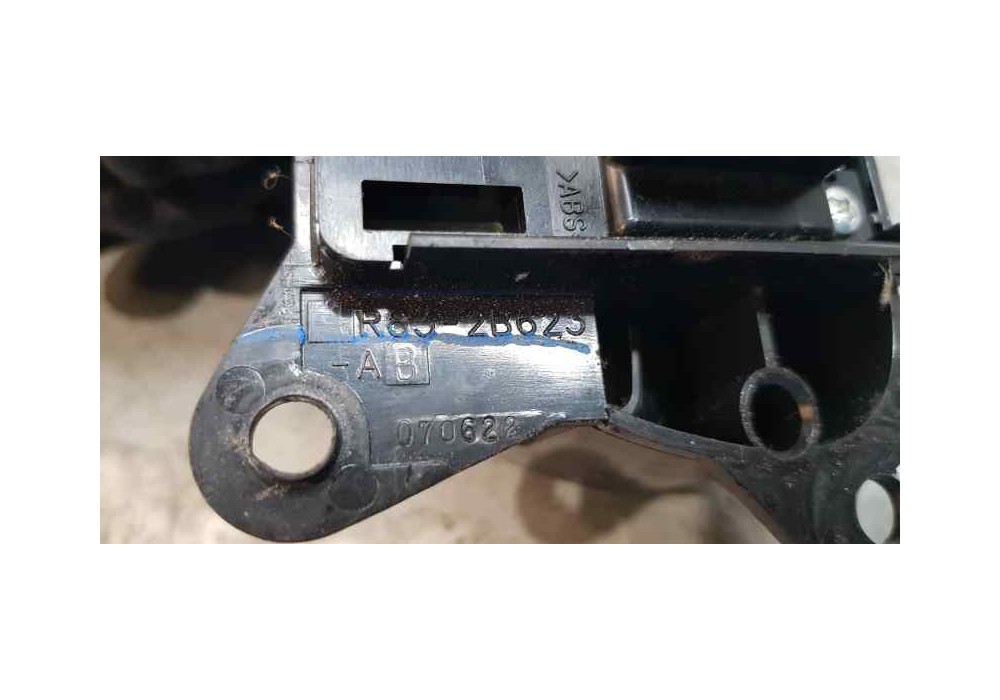 Recambio de freno de mano electrico para jaguar xk coupé/convertible 3.5 v8 cabrio referencia OEM IAM 4R832B623AB  