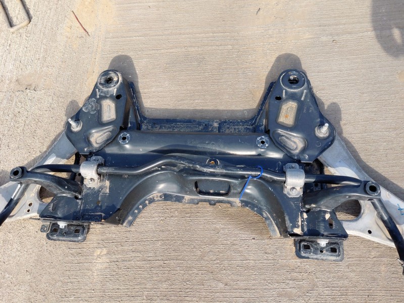 Recambio de puente delantero para peugeot 2008 (p2) bluehdi referencia OEM IAM 9836307280  