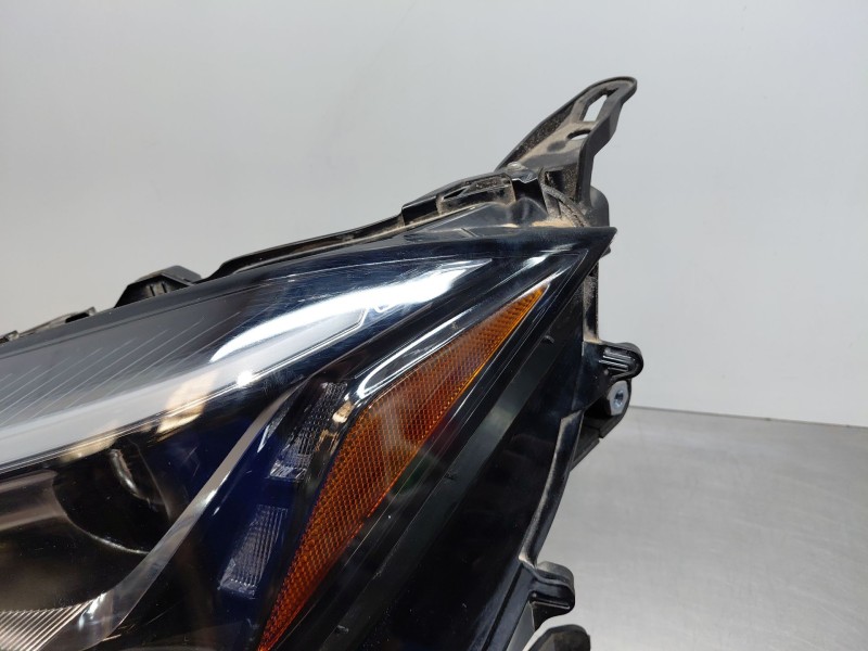 Recambio de faro izquierdo para lexus ux (za10) essence referencia OEM IAM 8118576241  