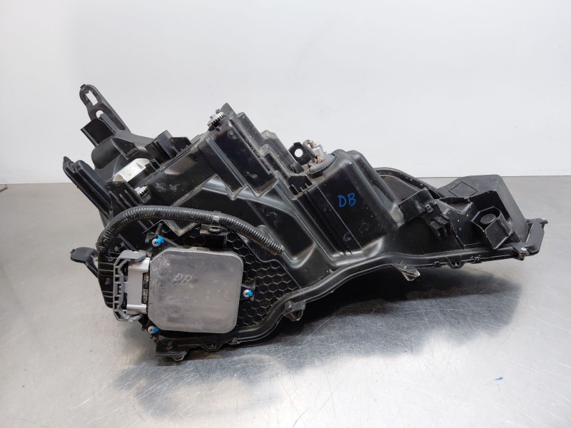 Recambio de faro izquierdo para lexus ux (za10) essence referencia OEM IAM 8118576241  