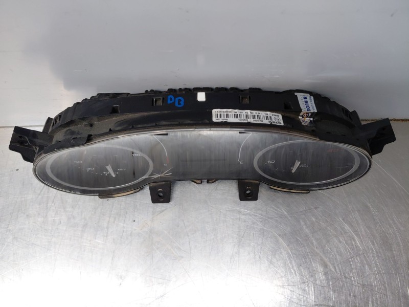Recambio de cuadro instrumentos para iveco daily 35s16 35-160 referencia OEM IAM   