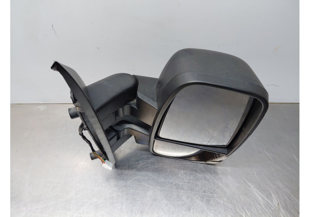 Recambio de retrovisor derecho para iveco daily 35s16 35-160 referencia OEM IAM   