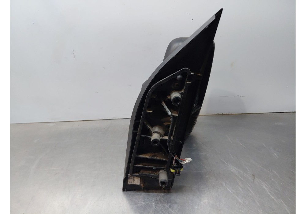 Recambio de retrovisor derecho para iveco daily 35s16 35-160 referencia OEM IAM   