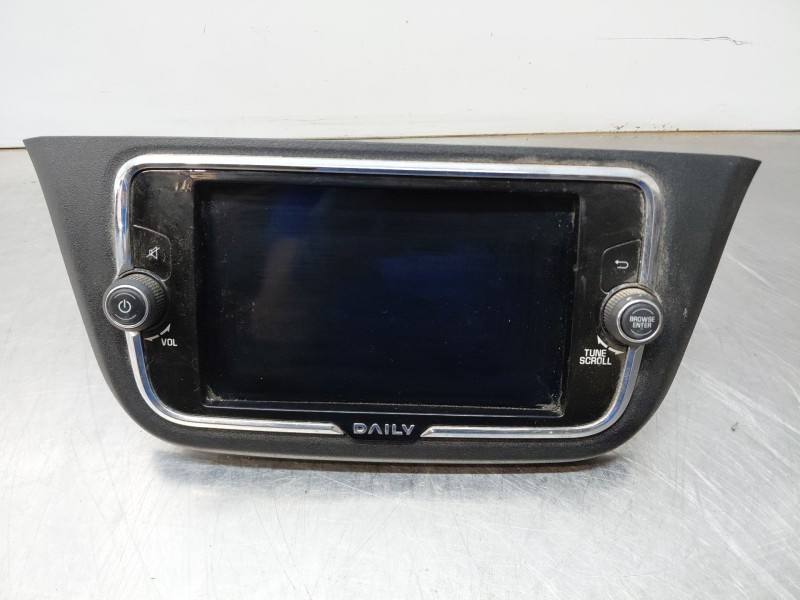 Recambio de sistema audio / radio cd para iveco daily 35s16 35-160 referencia OEM IAM   