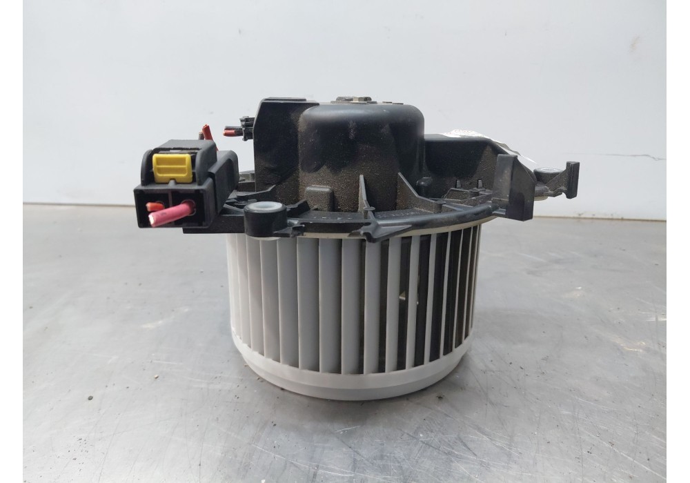 Recambio de motor calefaccion para iveco daily 35s16 35-160 referencia OEM IAM   
