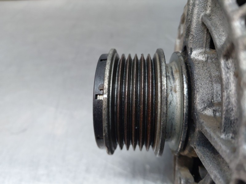 Recambio de alternador para volkswagen caddy ka/kb (2c) monospace referencia OEM IAM   