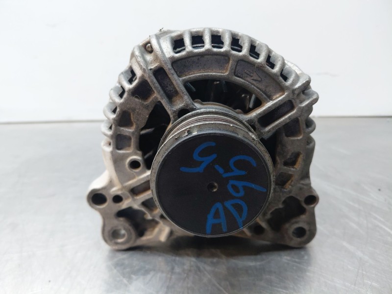 Recambio de alternador para volkswagen caddy ka/kb (2c) monospace referencia OEM IAM   