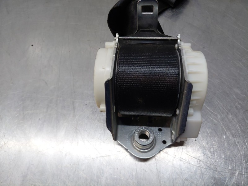 Recambio de cinturon seguridad delantero derecho para iveco daily 35s16 35-160 referencia OEM IAM   