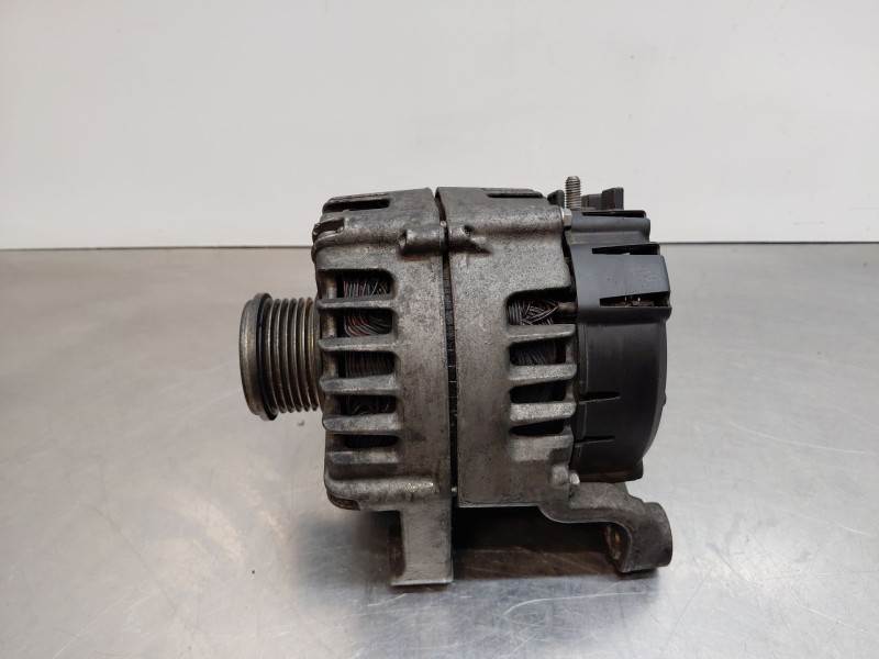 Recambio de alternador para bmw 3 (e90) 320 d referencia OEM IAM 12317521178  