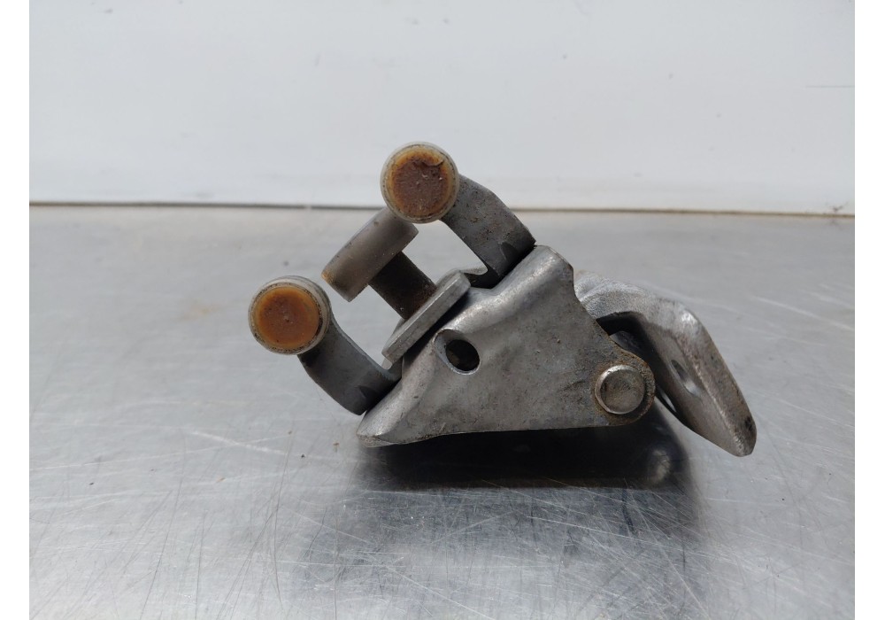 Recambio de soporte / guia puerta corredera para iveco daily 35s16 35-160 referencia OEM IAM   