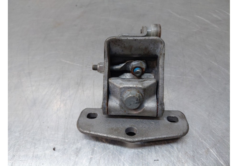 Recambio de soporte / guia puerta corredera para iveco daily 35s16 35-160 referencia OEM IAM   