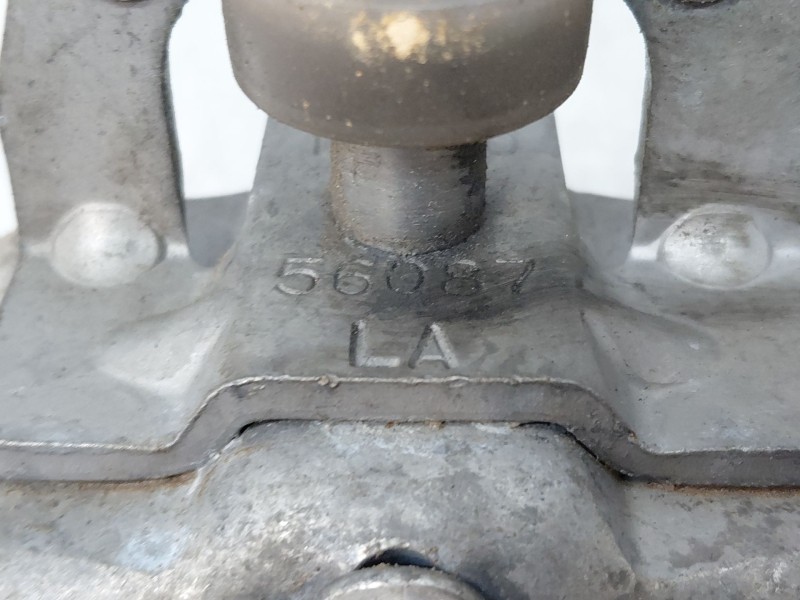 Recambio de soporte / guia puerta corredera para iveco daily 35s16 35-160 referencia OEM IAM   